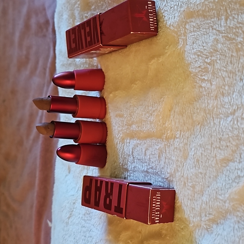 Jeffree Star lip sticks